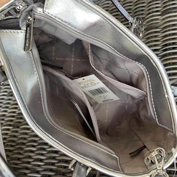 Michael Kors Jet Set Girls XS Convertible Satchel Bright White - Picture 10 of 15